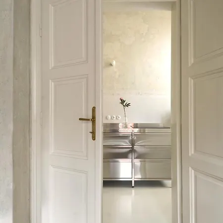 Extraordinary Quiet In The Very Centre * Братислава